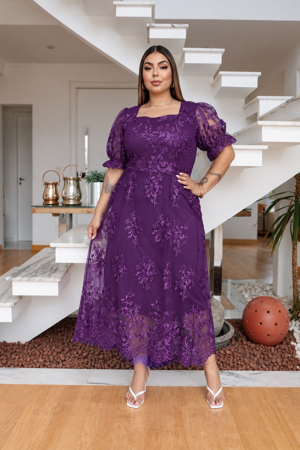 Vestido Midi Plus Size em Tule Bordado