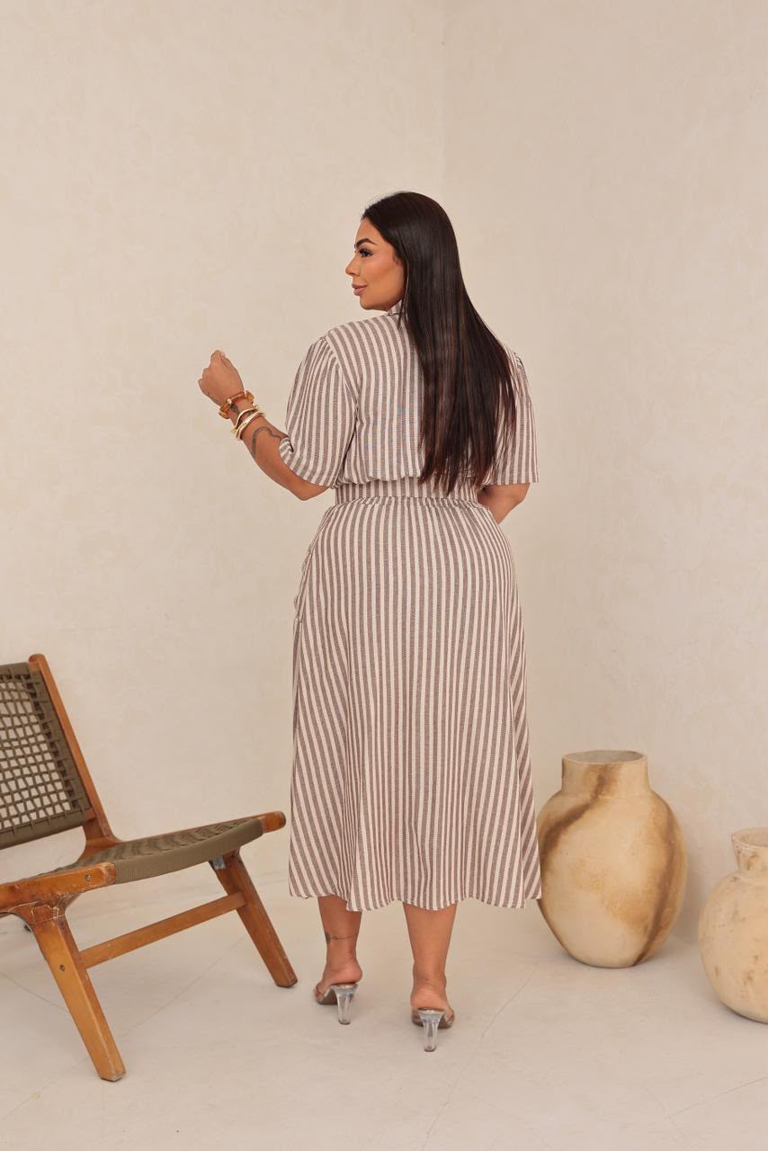 Chamise Plus Size Listrado com Cinto Forrado e Bolsos – Tecido Linho
