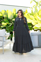 Vestido Longo com Detalhes na Frente - Crepe Twill e Viscolinho Sarjado