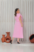 Vestido Midi Plus Size com Bolsos Frontais e Cinto - Tecido Sensorial